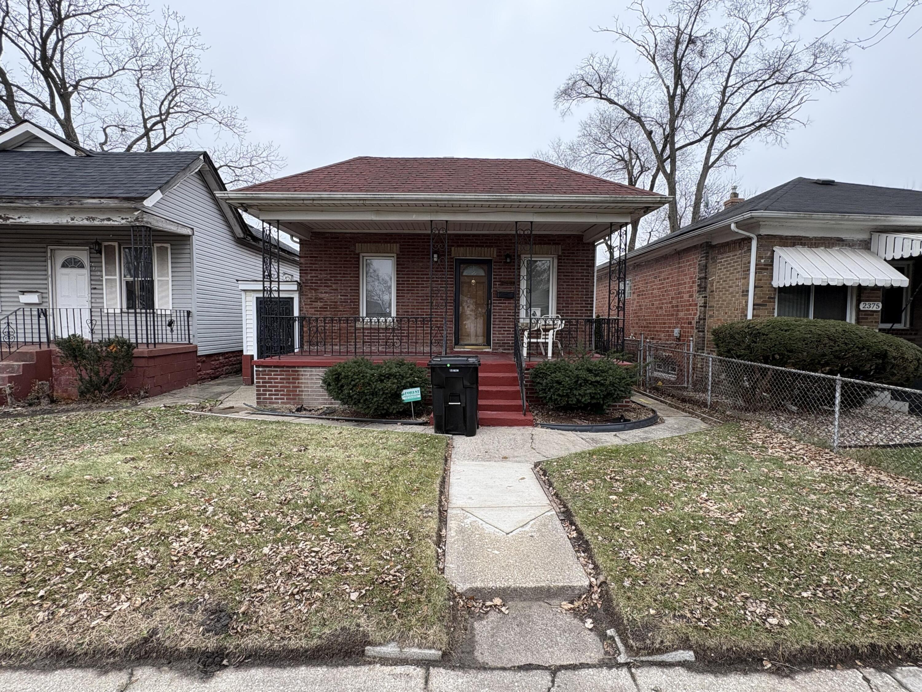 2371 Monroe Street — photo