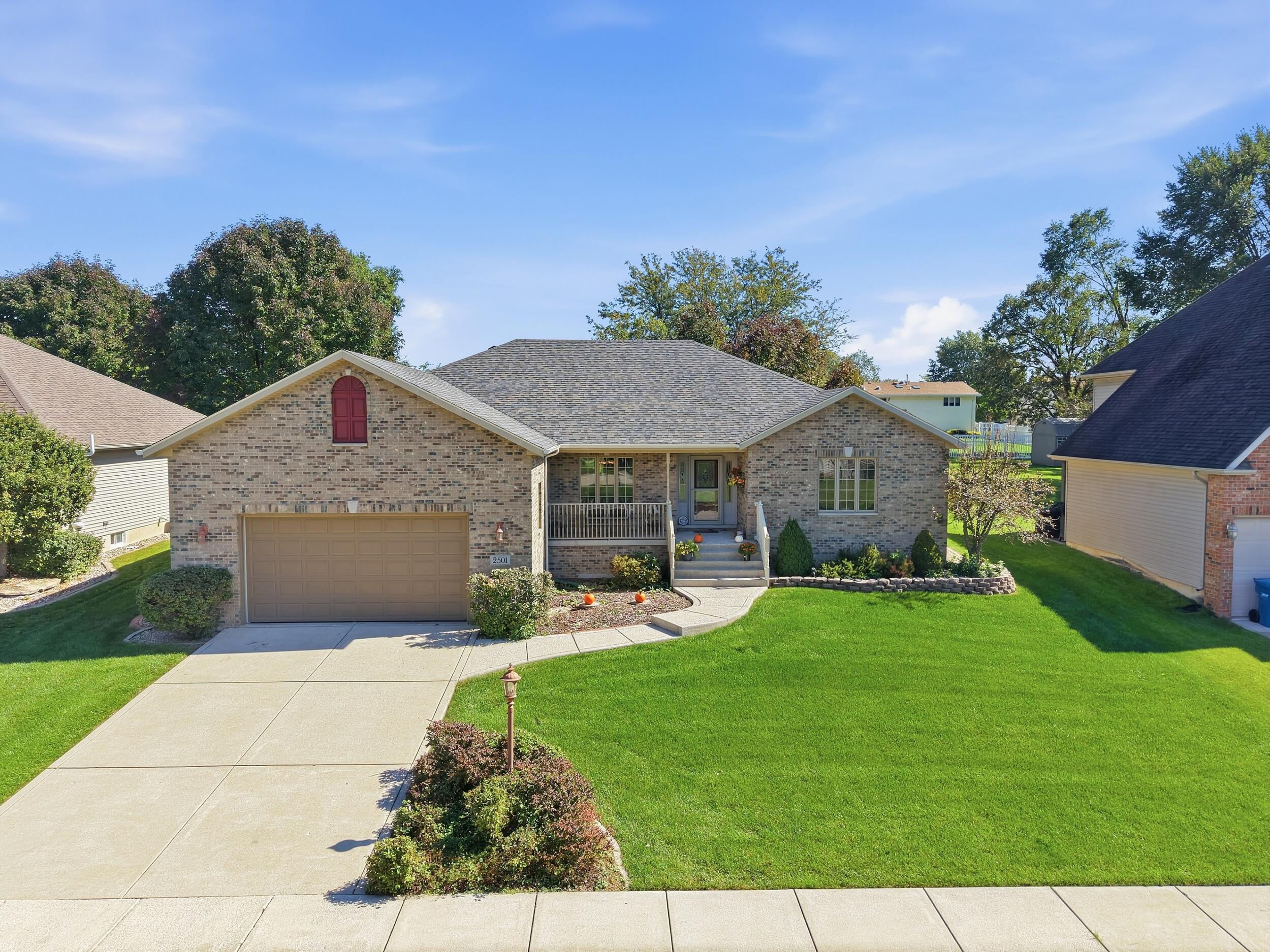 2501 Howard Castle Drive — photo