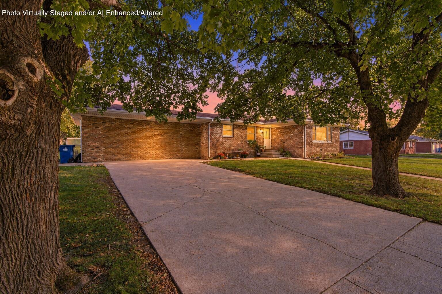 211 Carnation Street NE — photo