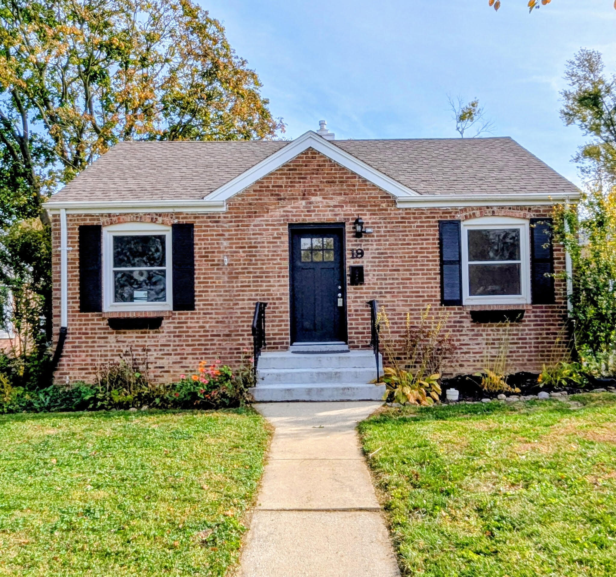 19 Willow Place — photo