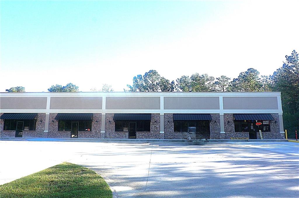 64724 Highway 41 — photo