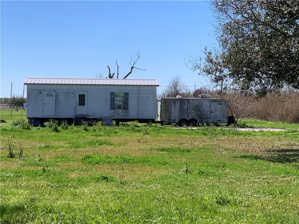 39128 Boothville River Road — photo
