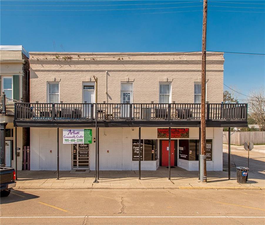 497 W Railroad Avenue — photo