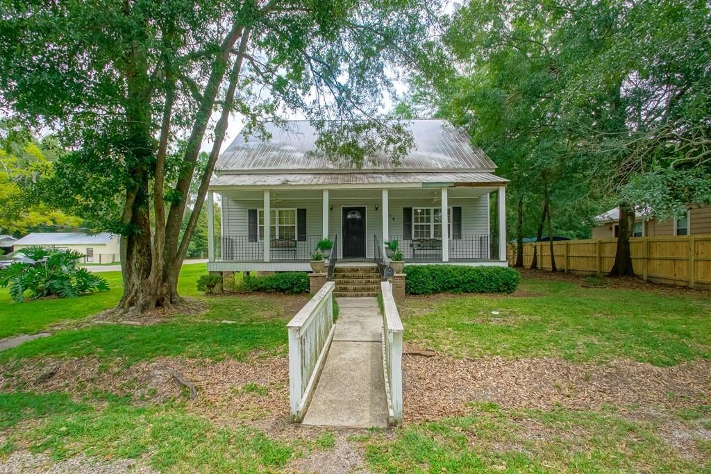 2706 College Street — photo
