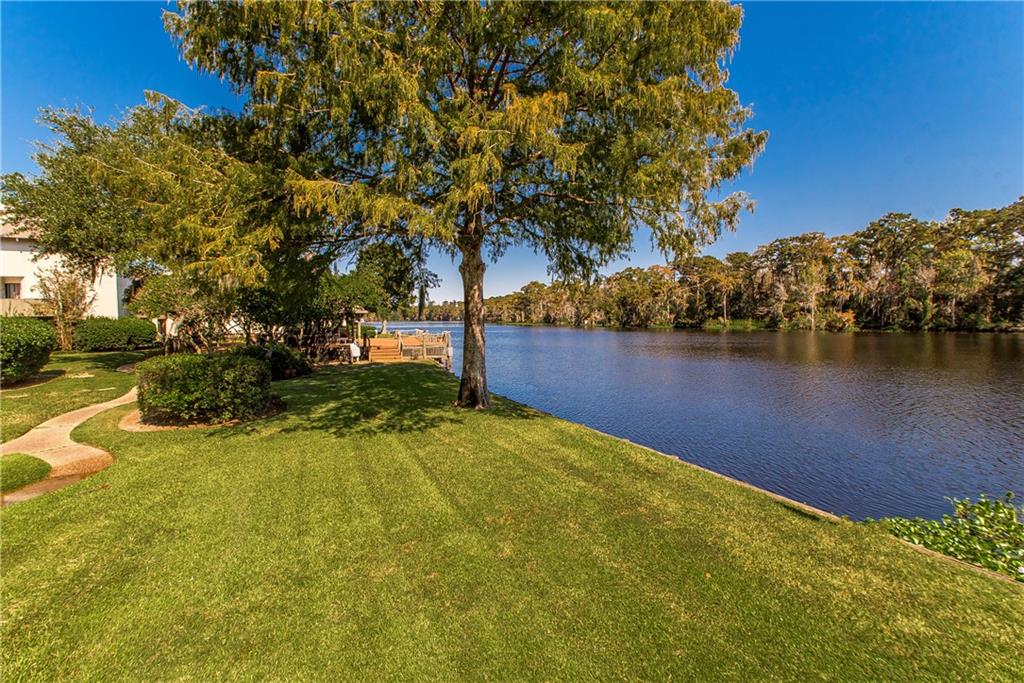 100 Tchefuncte Oaks Drive 100 — photo