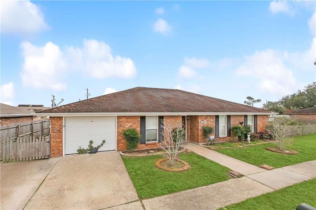 3221 Riverland Drive — photo