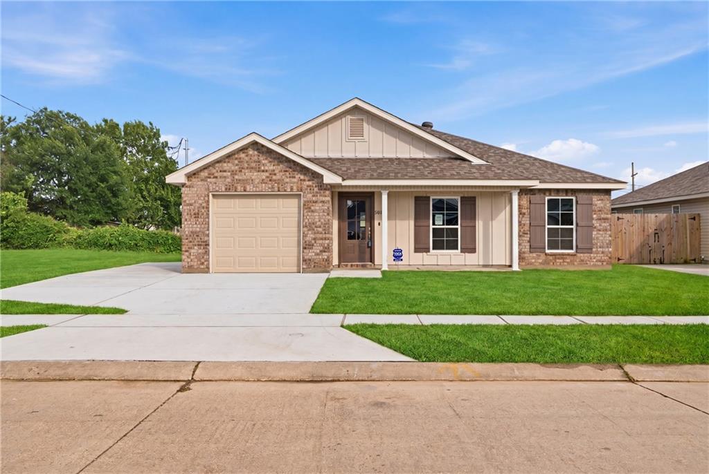 501 Helis Drive — photo