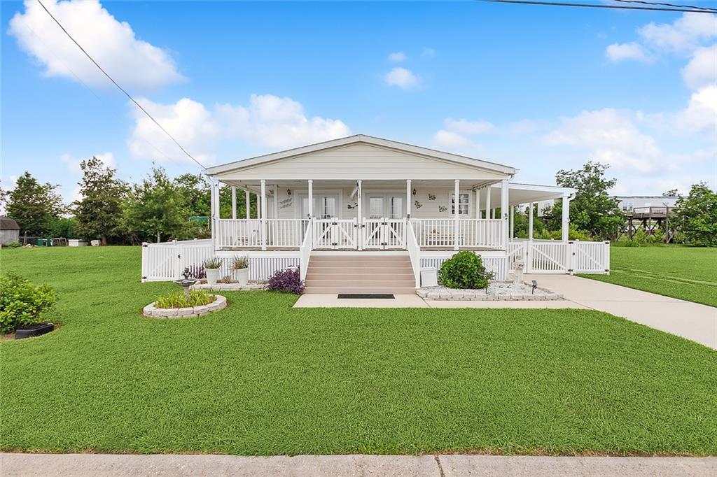 132 E Paula Drive — photo