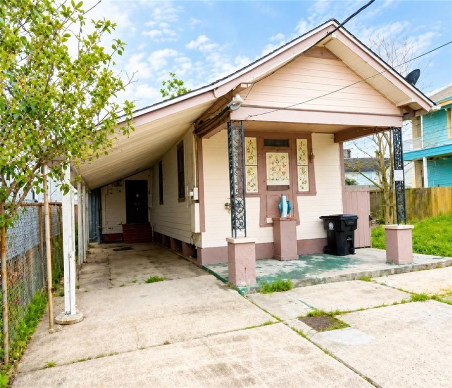 1818 N Villere Street — photo