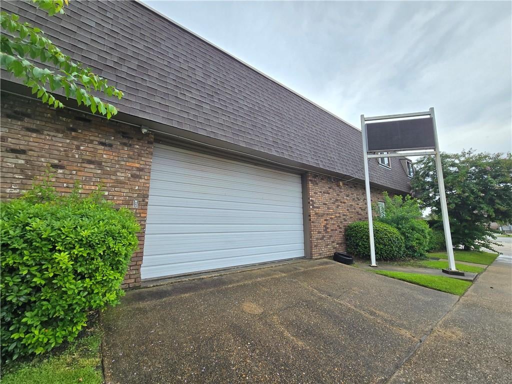 3001 Jean Lafitte Parkway — photo