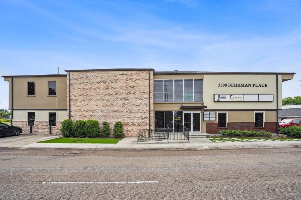 3500 Behrman Place 100 — photo