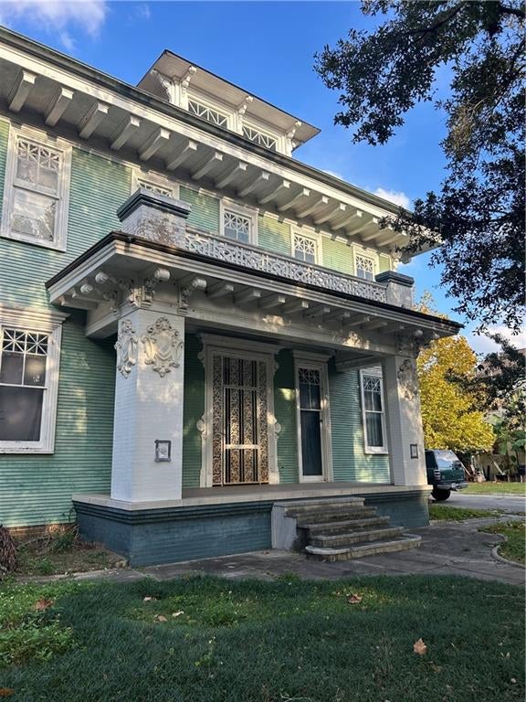 2221 Esplanade Avenue — photo
