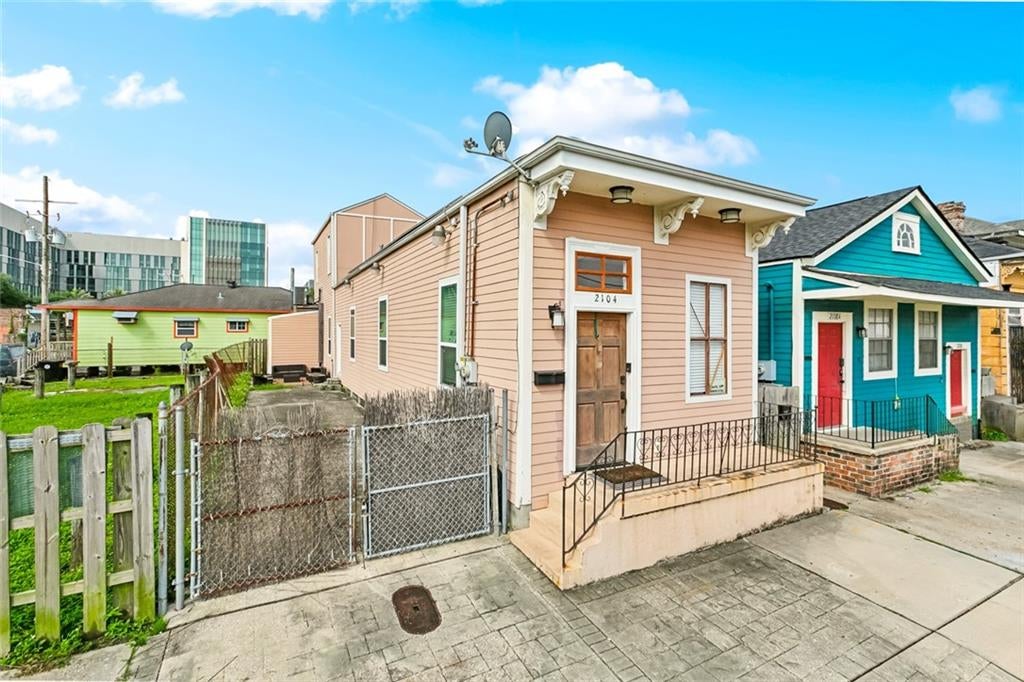 2104 Iberville Street — photo