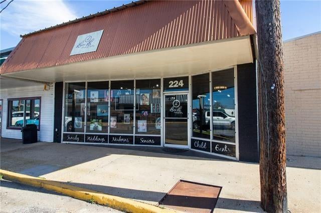224 E Main Street — photo