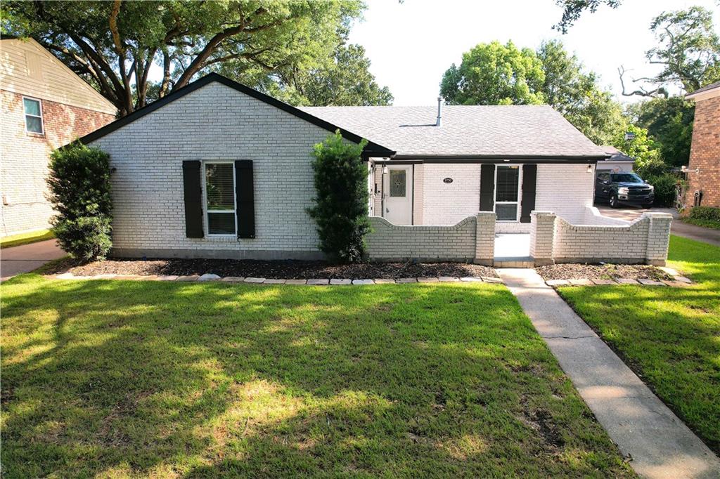 5750 Brunswick Court — photo