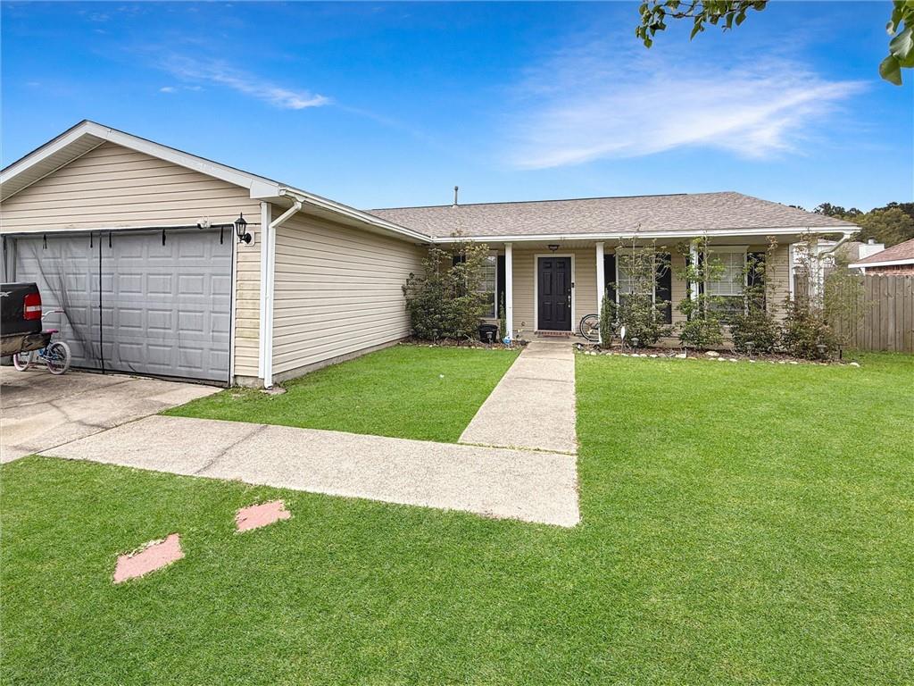 1021 William Drive — photo