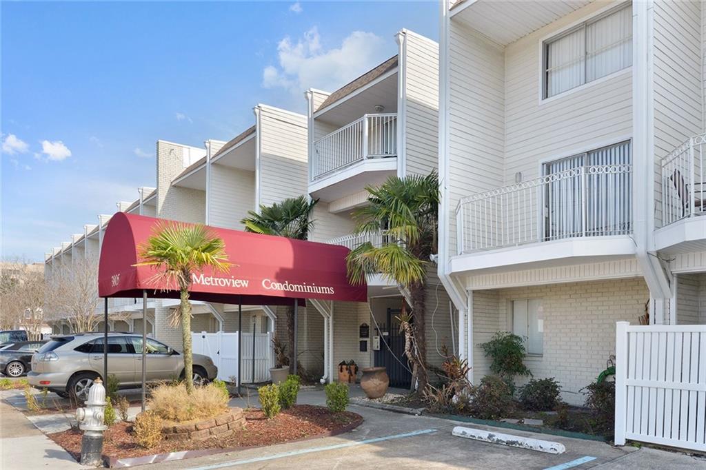 3805 Houma Boulevard 301C — photo