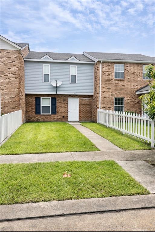 16 Westpark Court — photo