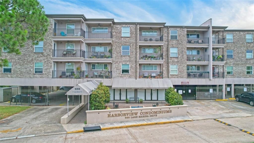 500 Lake Marina Avenue 318 — photo