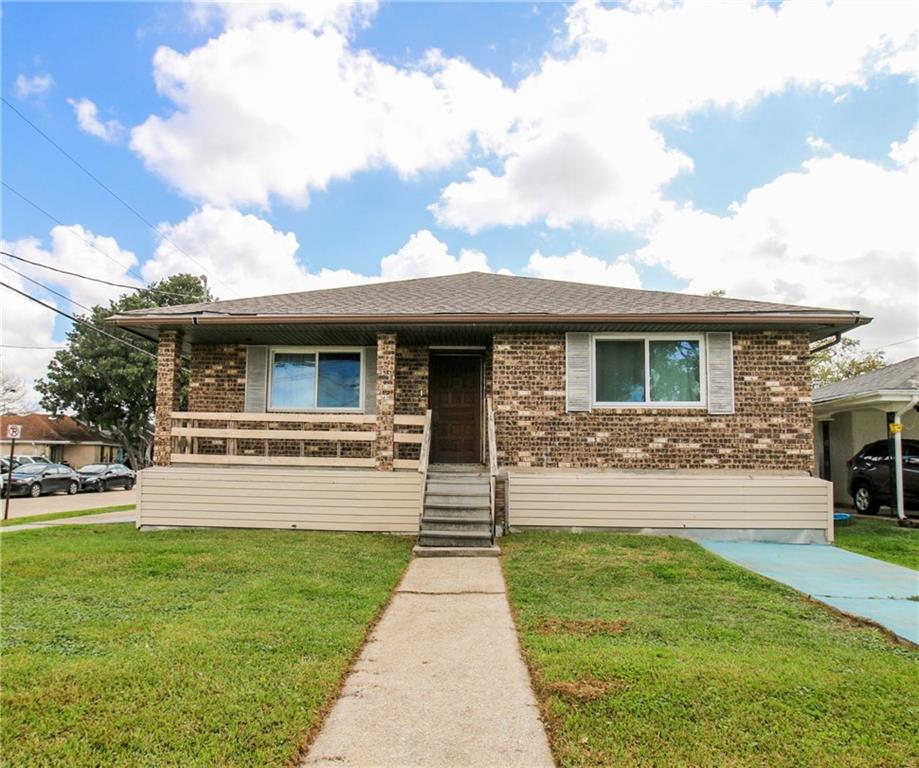 4221 Clearview Parkway — photo