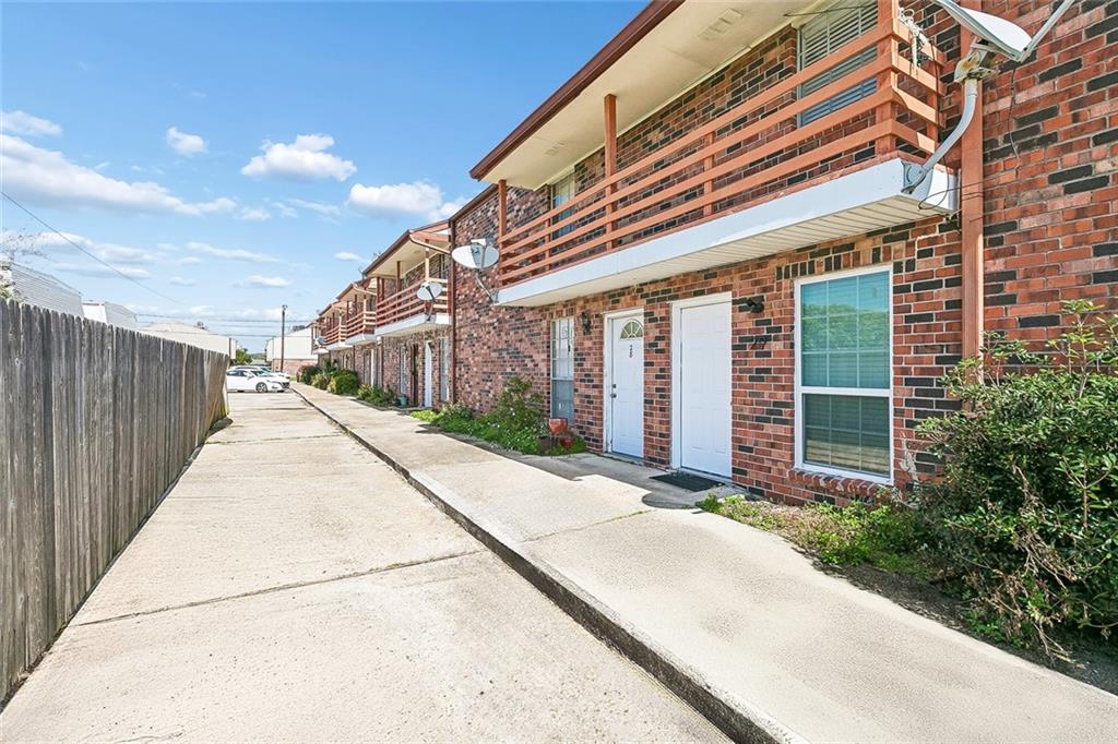 1617 Newport Place 29 — photo
