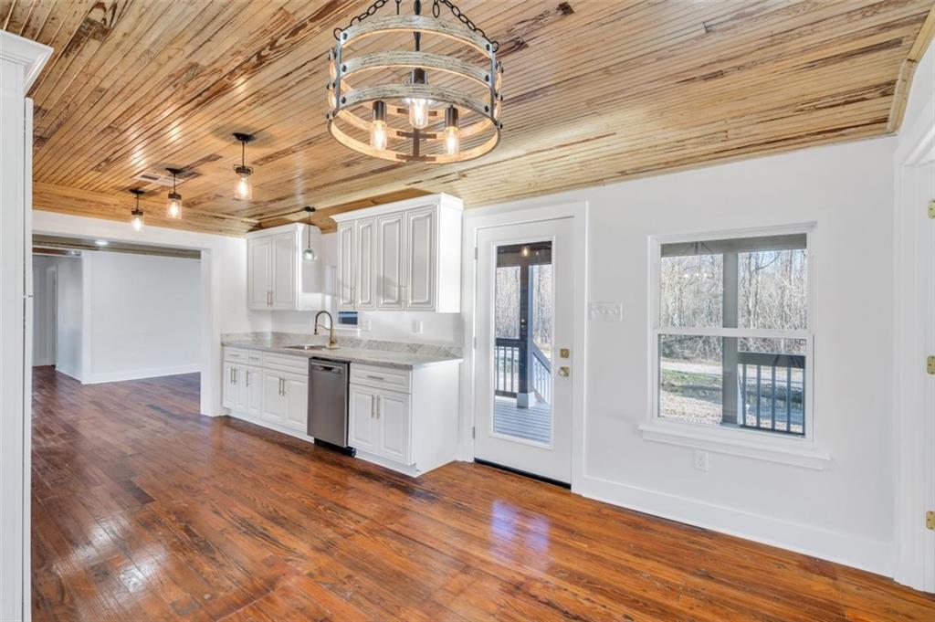 12401 Willow Drive — photo
