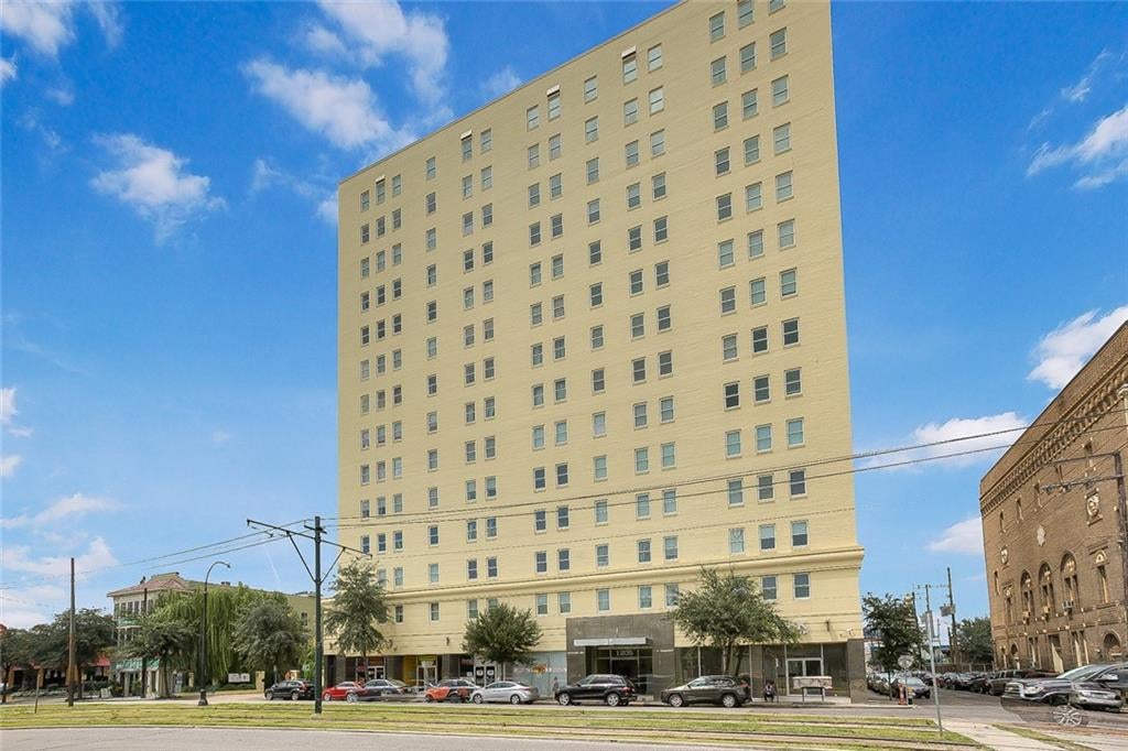 1205 St Charles Avenue 313 — photo