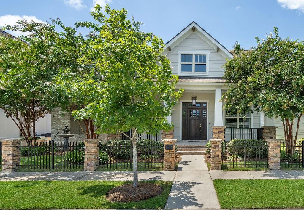 905 Tezcucco Court — photo