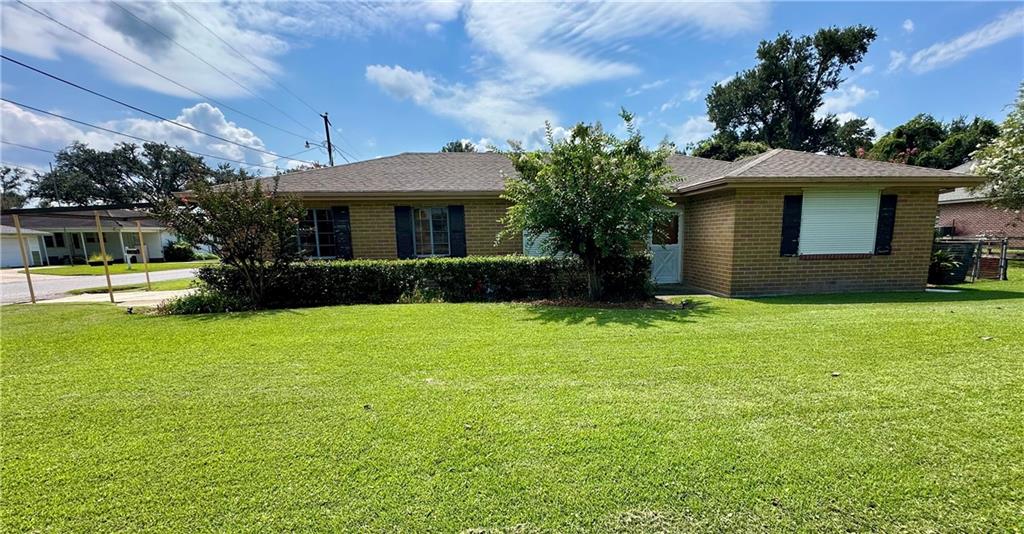 147 Broussard Drive — photo