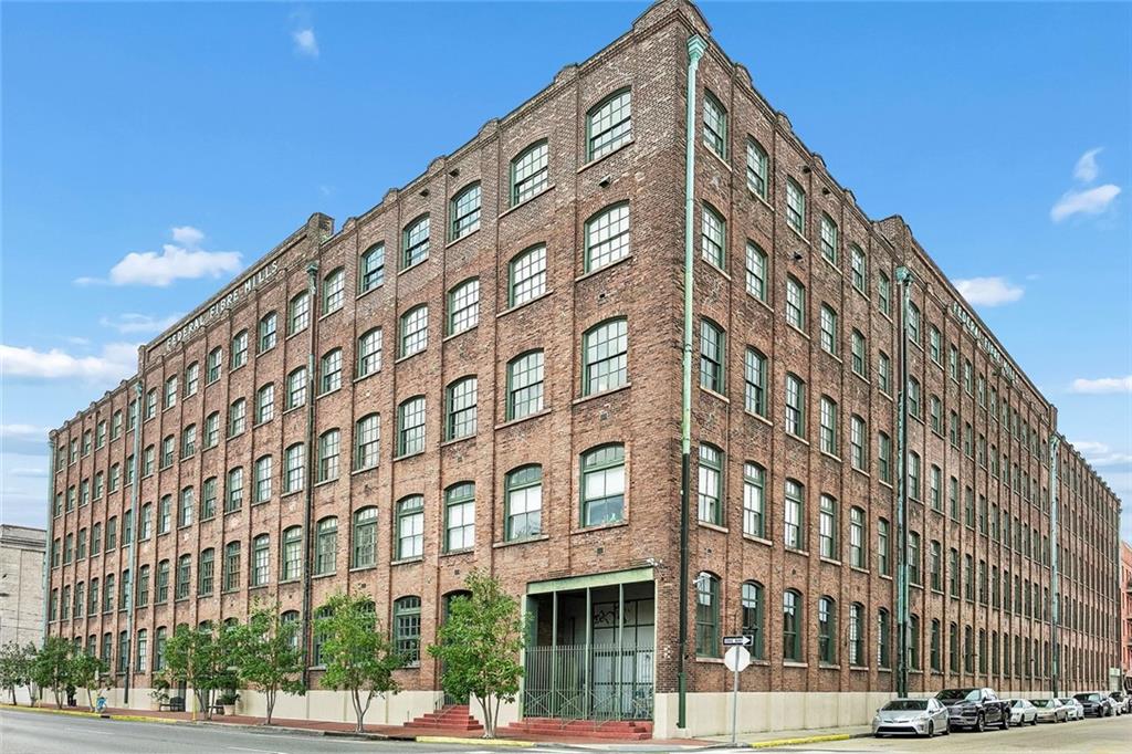 1107 S Peters Street 316 — photo