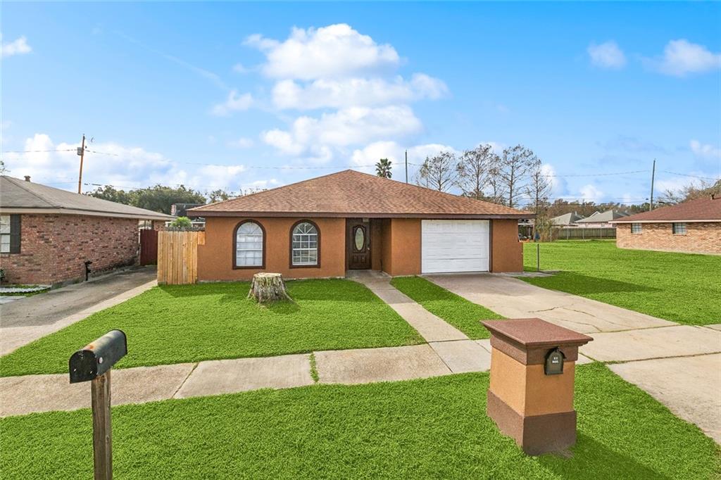 2325 River Queen Drive — photo
