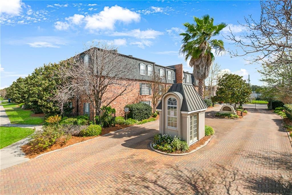2511 Metairie Lawn Drive 316 — photo
