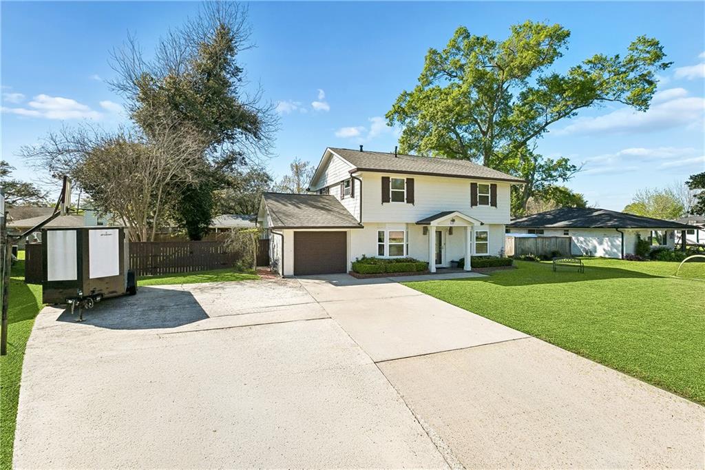 110 Lake Park Drive — photo