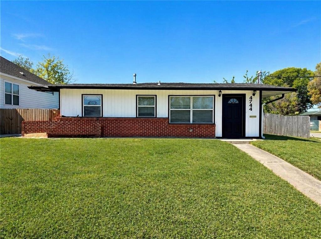 4744 Plauche Circle — photo