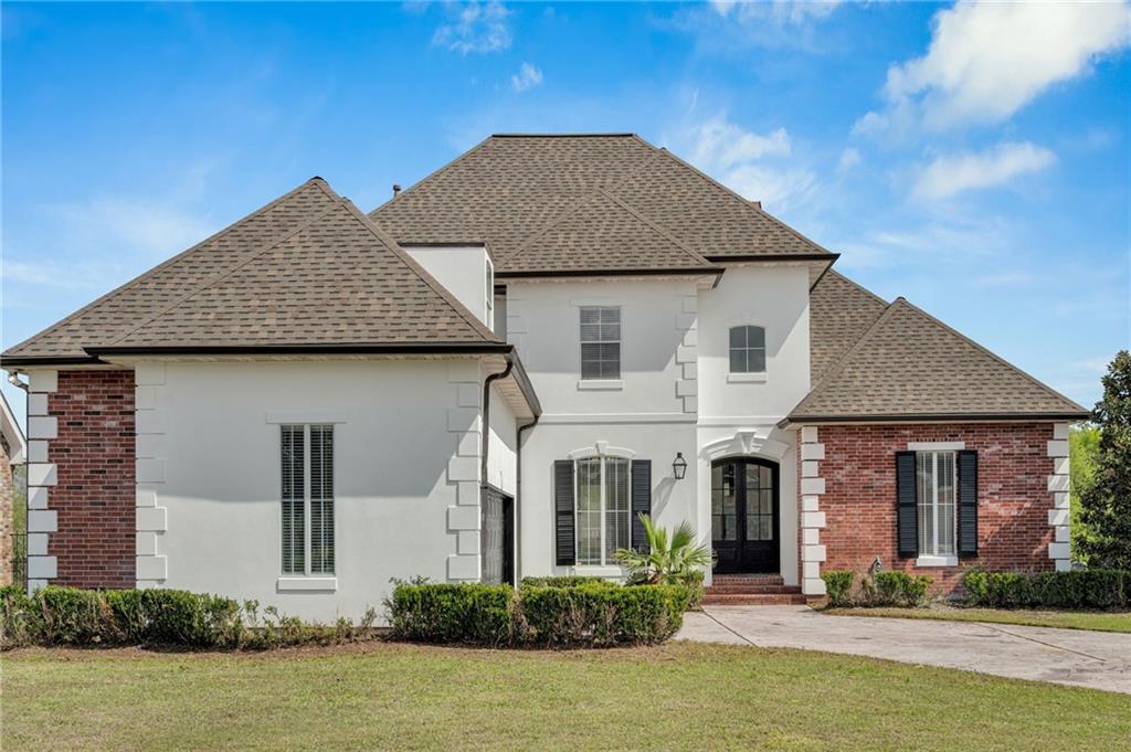 150 Pinehurst Court — photo