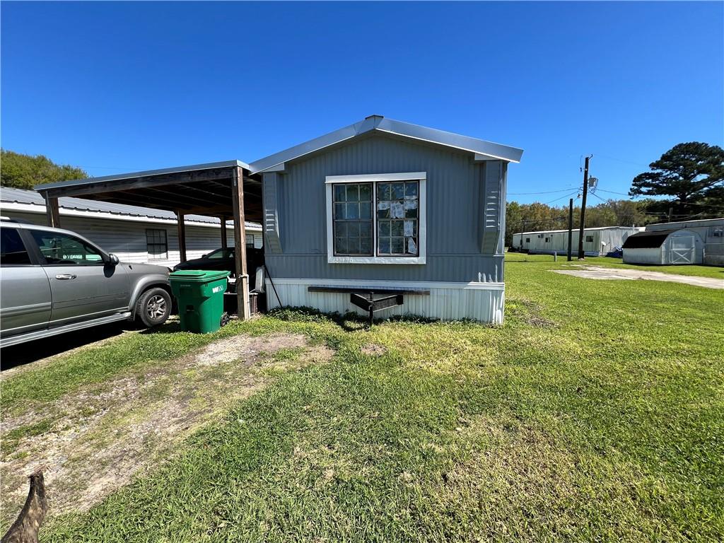 35196 Carol Street — photo