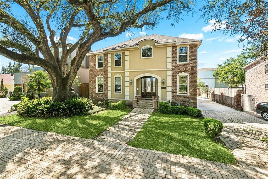 5876 Fleur de Lis Drive — photo