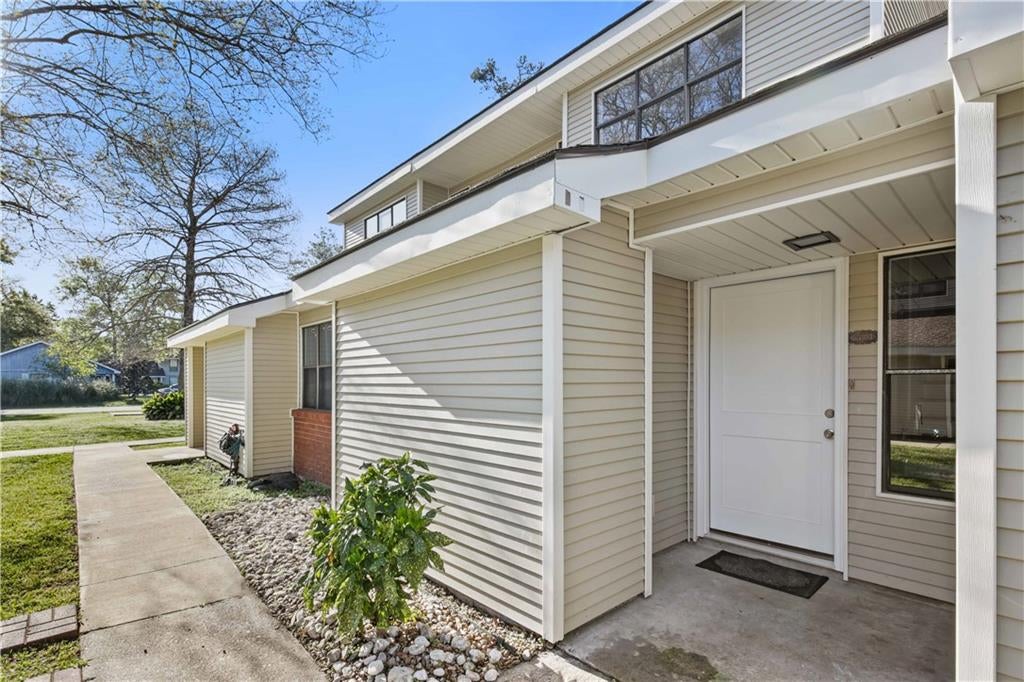 414 Cedarwood Drive 414 — photo