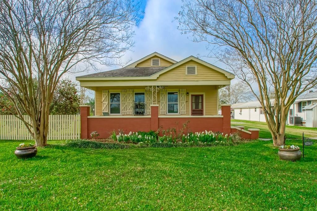 12563 River Road — photo