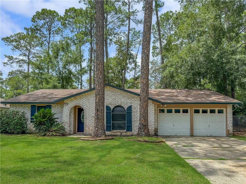 115 Spruce Circle — photo