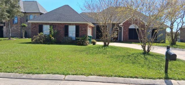 168 River Oaks Drive — photo
