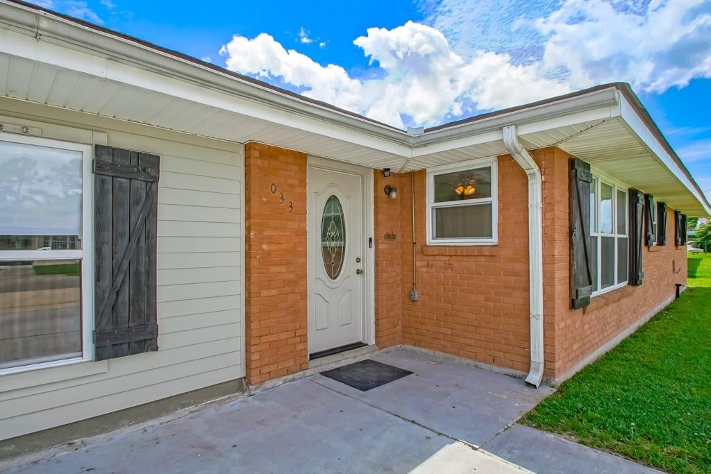 1033 Francis Street — photo