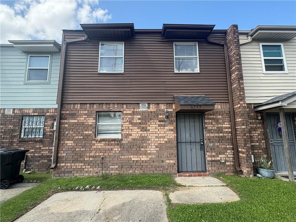 6553 Dwyer Road — photo