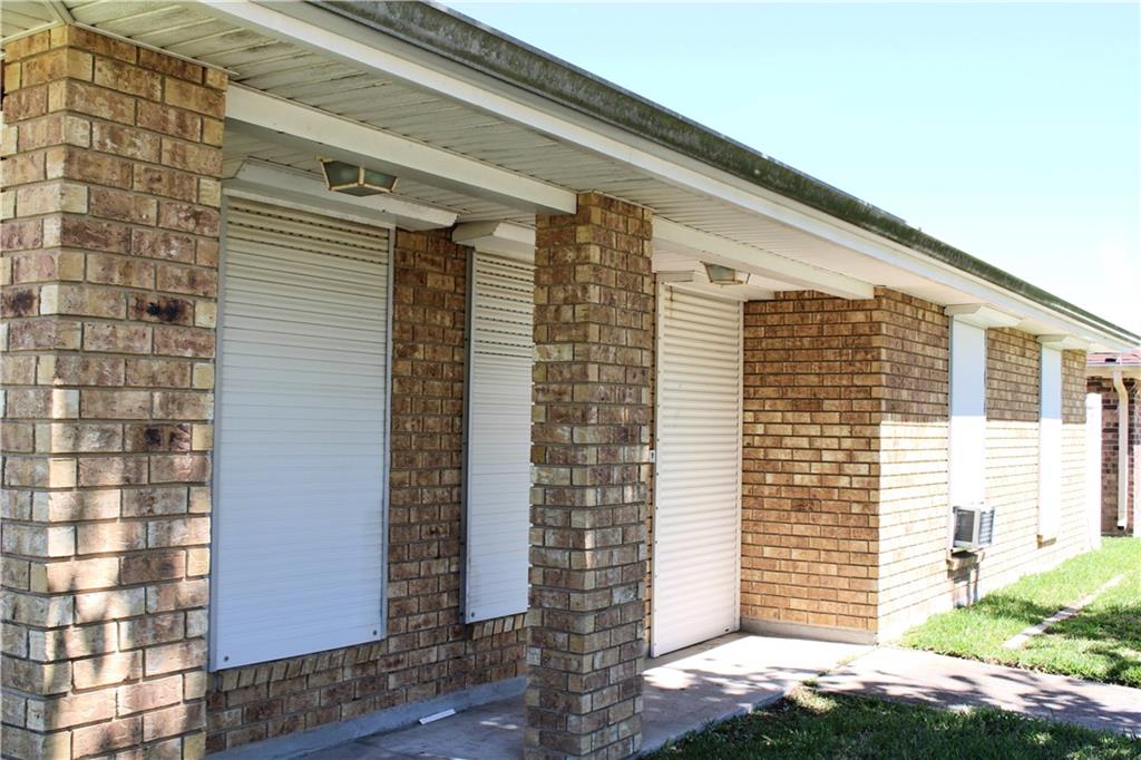 7671 Inlet Lane — photo