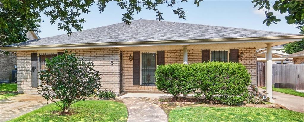 5 Brittany Drive — photo