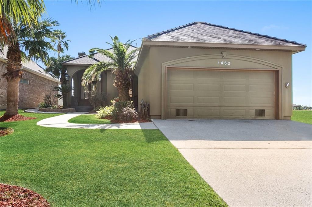 1452 Royal Palm Drive — photo