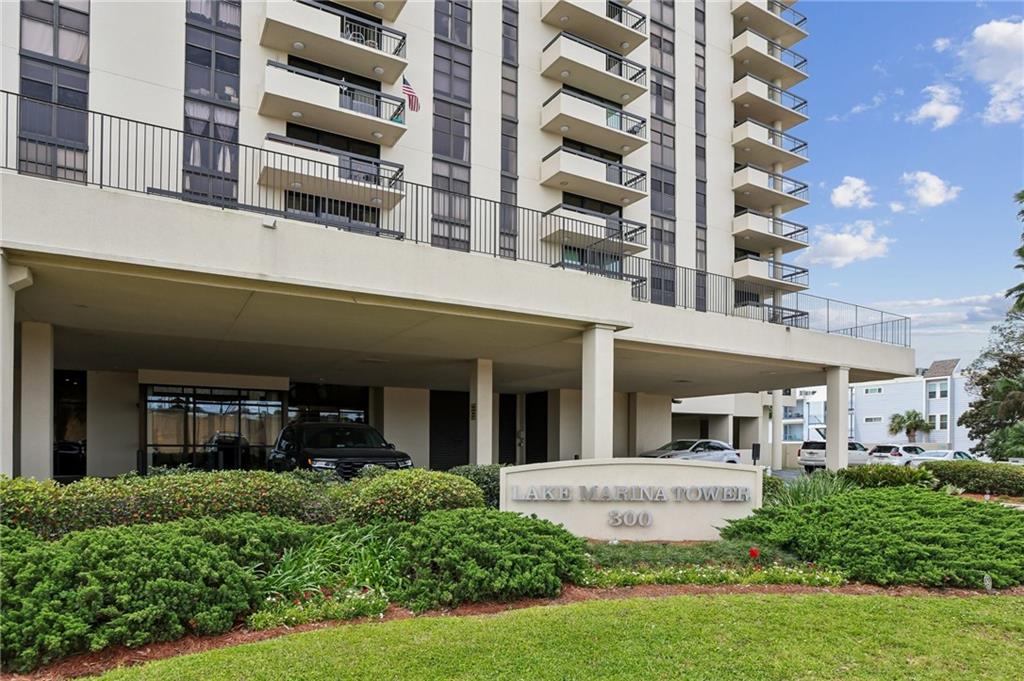 300 Lake Marina Avenue 4a — photo