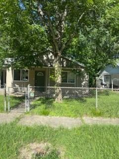214 N Scanlan Street — photo