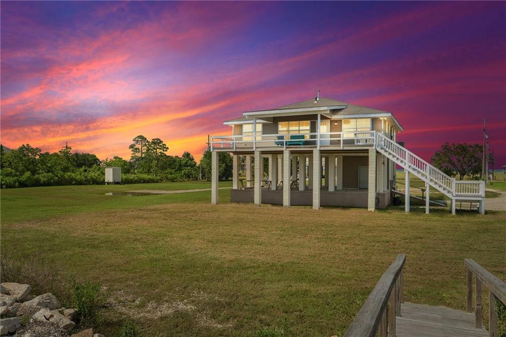 350 Carr Drive — photo