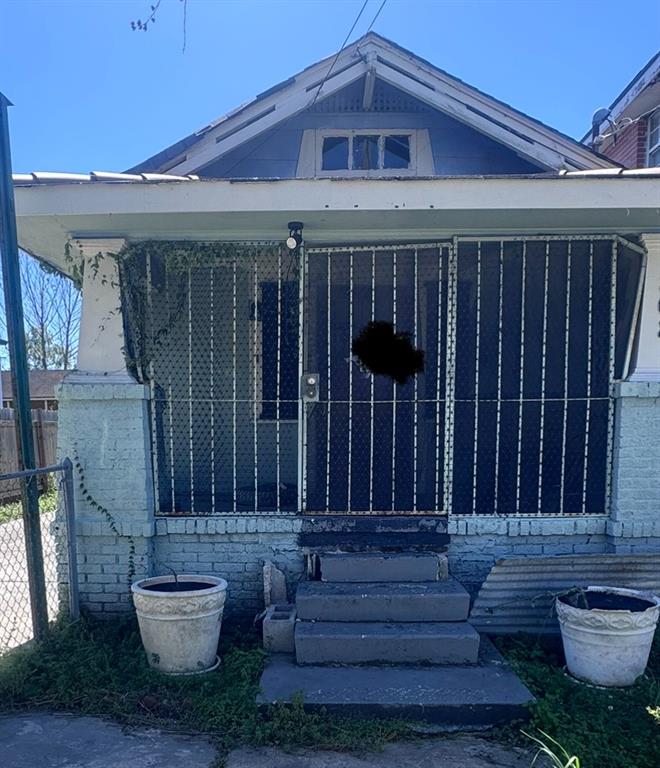 1868 N Galvez Street — photo